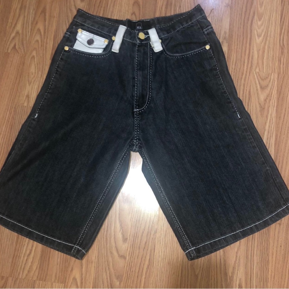 Black M2 jorts